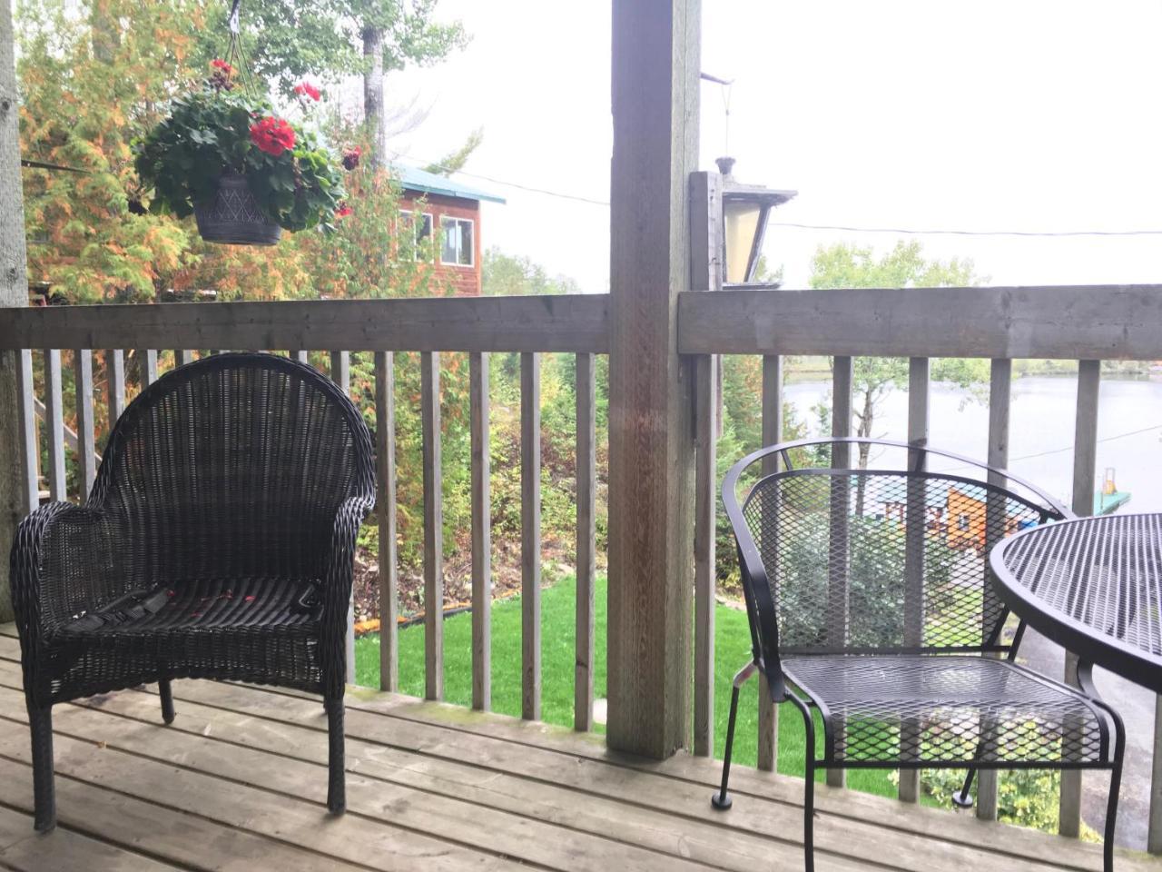 Muskie Bay Resort Nestor Falls Bagian luar foto